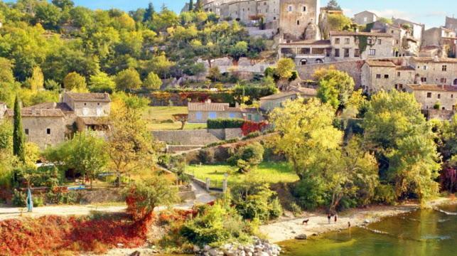 Maison Pierre Et Voute Au Coeur Du Village Balazuc Bagian luar foto